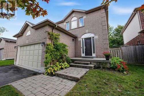 184 Brucker Rd, Barrie, ON, L4N8R9 | Card Image