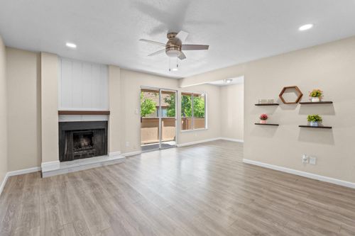 208-1550 W Ashlan Ave, Fresno, CA, 93705-1912 | Card Image