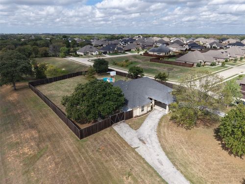 201 N Garza Rd, Shady Shores, TX, 76208-7201 | Card Image