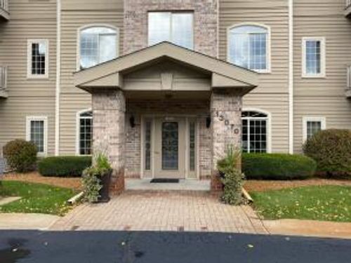 13070 W Bluemound Rd, Elm Grove, WI, 53122-2691 | Card Image