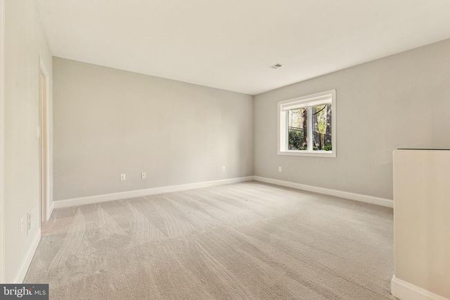 8092 Crooked Oaks Ct, House other with 3 bedrooms, 3 bathrooms and null parking in GAINESVILLE VA | Image 53