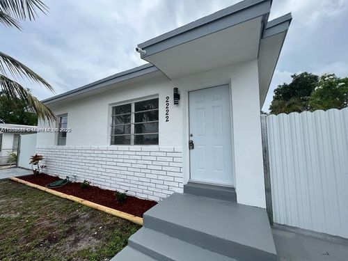 2222 Nw 86th Ter, Miami, FL, 33147-4153 | Card Image