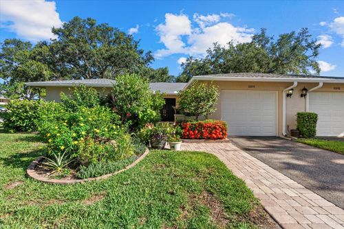 6916 W Country Club Dr N, Sarasota, FL, 34243-3501 | Card Image