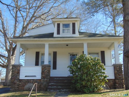 50 Smithfield Ave, Meriden, CT, 06451-2613 | Card Image