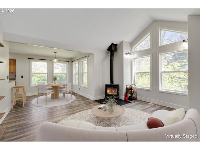 1206 Methodist Rd, House other with 3 bedrooms, 2 bathrooms and 1 parking in Hood River OR | Image 6