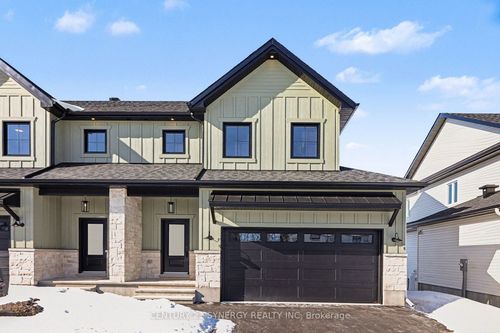 81 Villeneuve St, Moose Creek, ON, K0C1W0 | Card Image