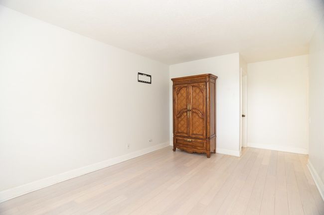 APT-208 - 2 S Atrium Way, Condo with 1 bedrooms, 2 bathrooms and 2 parking in Elmhurst IL | Image 16