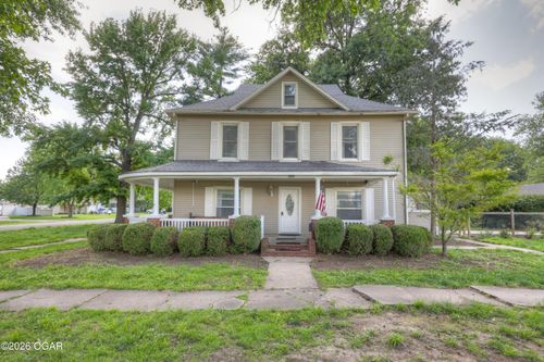 235 S Minnesota Ave, Columbus, KS, 66725-1727 | Card Image