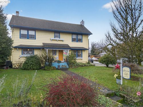 648 W Main St, Carlton, OR, 97111-9116 | Card Image