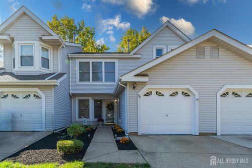 90 Van Liew Ct, East Brunswick, NJ, 08816-5695 | Card Image