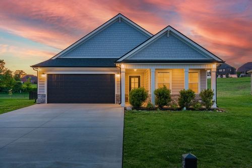 333 Frontier Dr, Clarksville, TN, 37043-2301 | Card Image