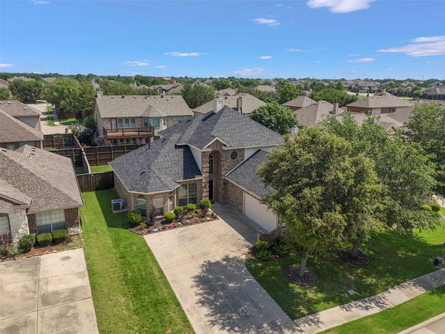 Aerial perspective of suburban area | Image 31
