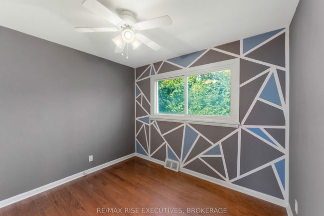 999 Portsmouth Ave, Home with 6 bedrooms, 3 bathrooms and 4 parking in Kingston ON | Image 20