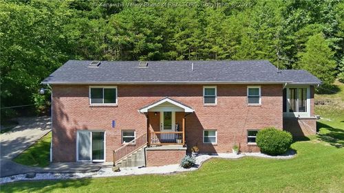 5830 Charleys Creek Rd, Culloden, WV, 25510-7800 | Card Image