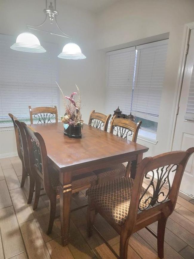 Breakfast area | Image 8
