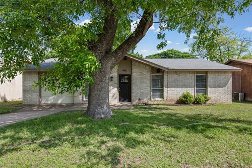 9911 Dorset Dr, Austin, TX, 78753-4413 | Card Image