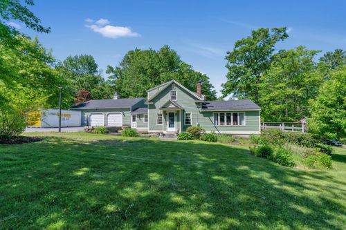 362 Gray Rd, Falmouth, ME, 04105-2519 | Card Image