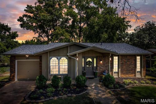 673 Lemonwood Dr, Ballwin, MO, 63021-6321 | Card Image