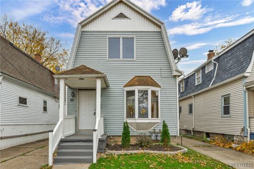 29 Riverside Avenue, Buffalo, NY, 14207 | Card Image