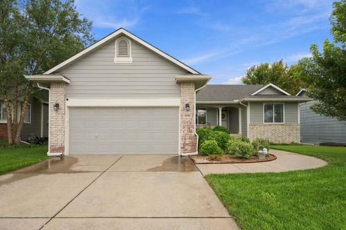 10701 W Lamp Cir, Wichita, KS, 67215-3006 | Card Image
