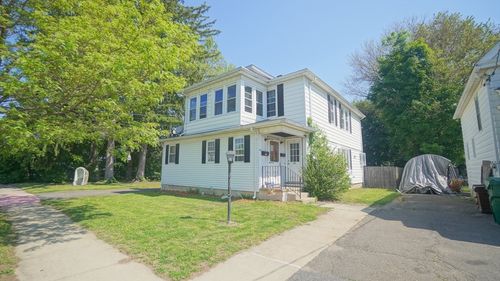 92 Walter St, Chicopee, MA, 01013-2334 | Card Image