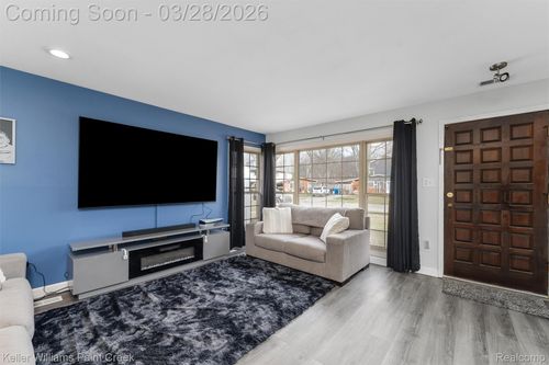 1356 Dulong Ave, Madison Heights, MI, 48071-4808 | Card Image