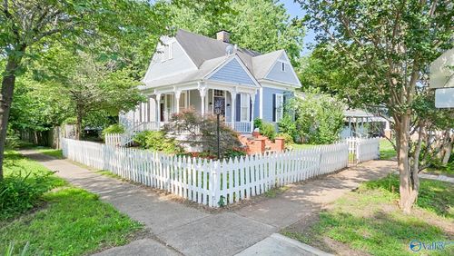 211 Prospect Dr Se, Decatur, AL, 35601-2501 | Card Image