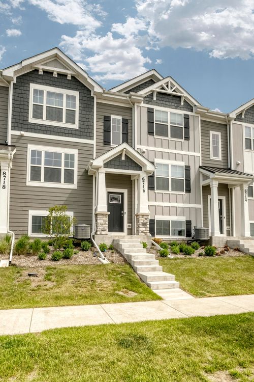 8716 Orchid Dr, Saint John, IN, 46373-0680 | Card Image