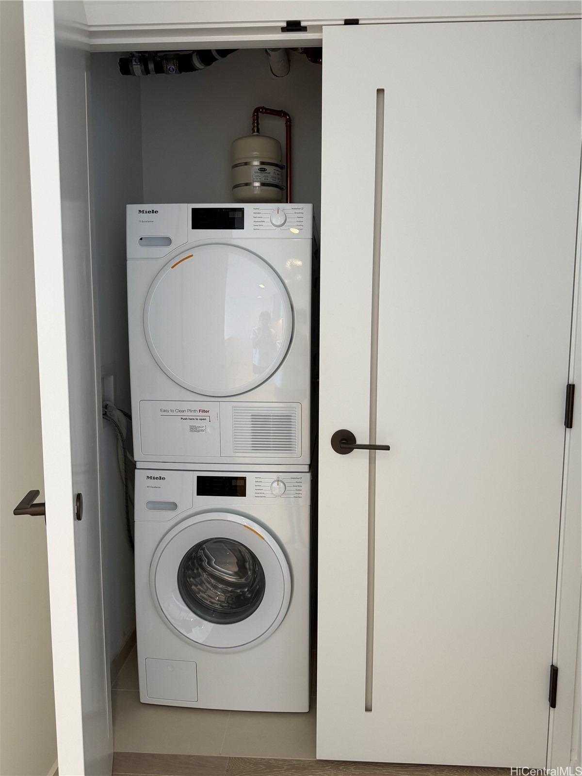 Residential Lease in Honolulu 3