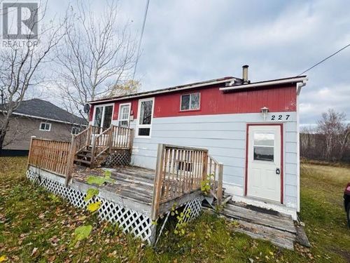 227 Main St, Peterview, NL, A0H1E0 | Card Image