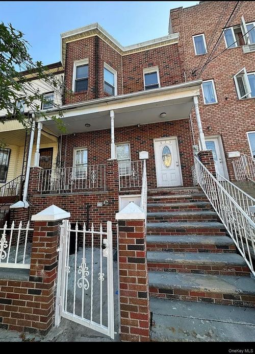 513 Chestnut St, Brooklyn, NY, 11208-2654 | Card Image