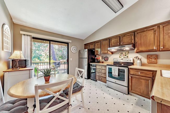 APT-88 - 13017 Lincoln Way, Condo with 2 bedrooms, 2 bathrooms and null parking in Auburn CA | Image 11