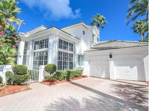 19973 Ne 37th Ave, Aventura, FL, 33180-3091 | Card Image