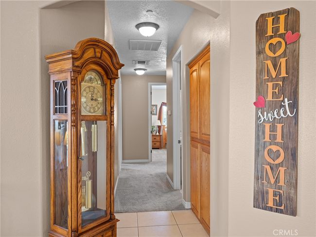 8650 Verbena Rd, House other with 4 bedrooms, 4 bathrooms and 7 parking in Oak Hills CA | Image 41