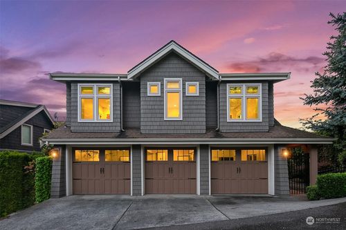 10125 Ne 111th Place, Kirkland, WA, 98033 | Card Image