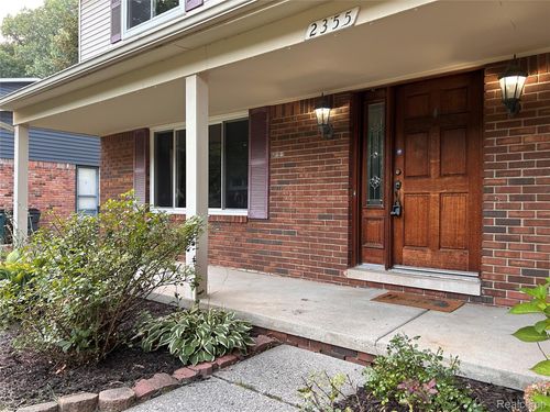 2355 Highbury Dr, Troy, MI, 48085-3874 | Card Image