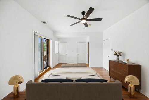 1-2363 E 70th Place, Chicago, IL, 60649 | Card Image