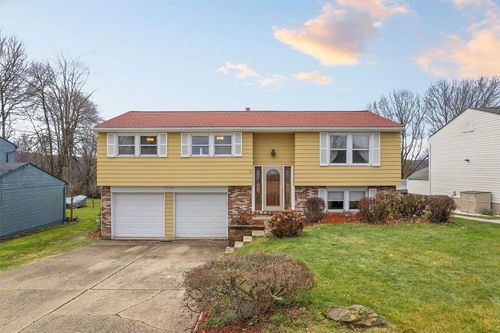 1704 Gross St, Conway, PA, 15027 | Card Image