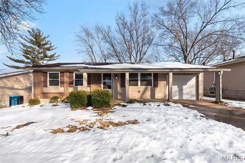 533 Golfwood Drive Drive, Ballwin, MO, 63021 | Card Image