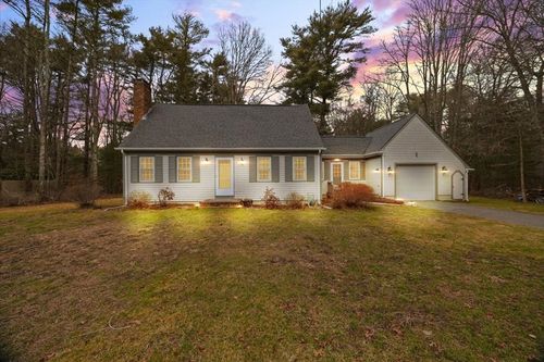 10 Bayberry Ln, Mattapoisett, MA, 02739-1016 | Card Image