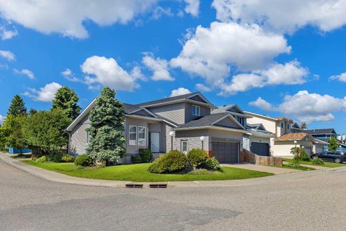 83 Sanderling Rd Nw, Calgary, AB, T3K3S2 | Card Image