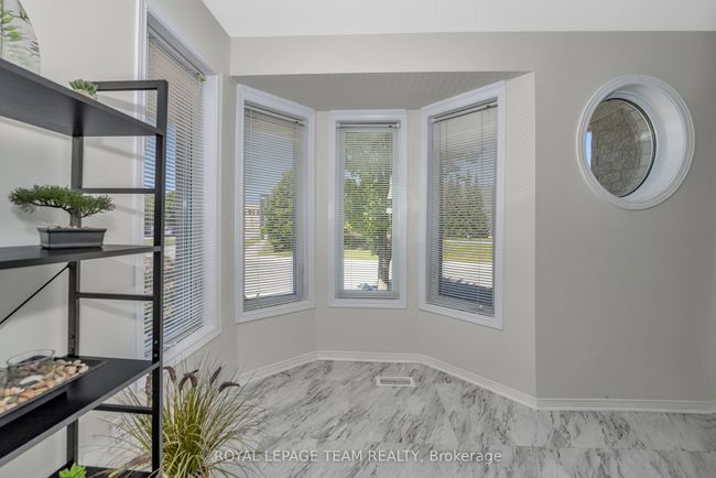 6 - 85 Cresthaven Dr, Condo with 2 bedrooms, 2 bathrooms and 1 parking in Nepean ON | Image 13