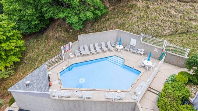 UNIT-21 - 810 S Harbor Dr, Condo with 3 bedrooms, 3 bathrooms and null parking in Grand Haven MI | Image 51