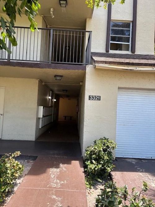 apt-232-3321 Nw 47th Ter, Lauderdale Lakes, FL, 33319-6722 | Card Image
