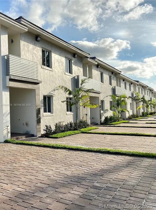 14211-14211 Sw 126th Path, Miami, FL, 33186-7598 | Card Image