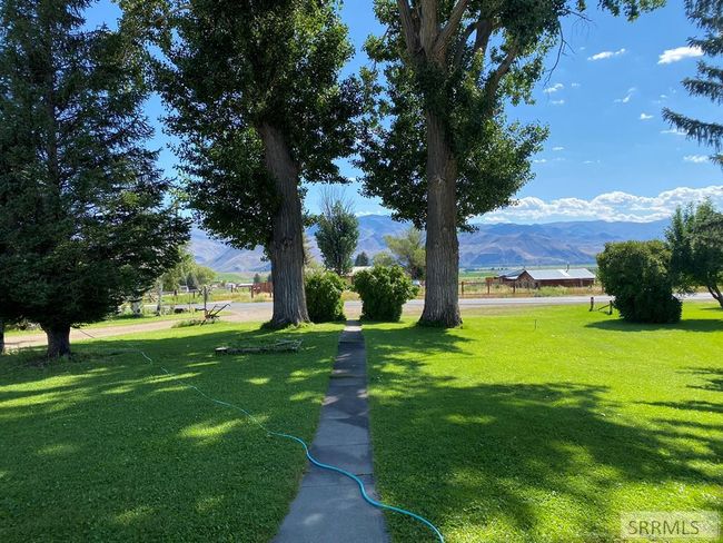 2651 Challis Creek Road, Home with 4 bedrooms, 2 bathrooms and 3 parking in Challis ID | Image 6