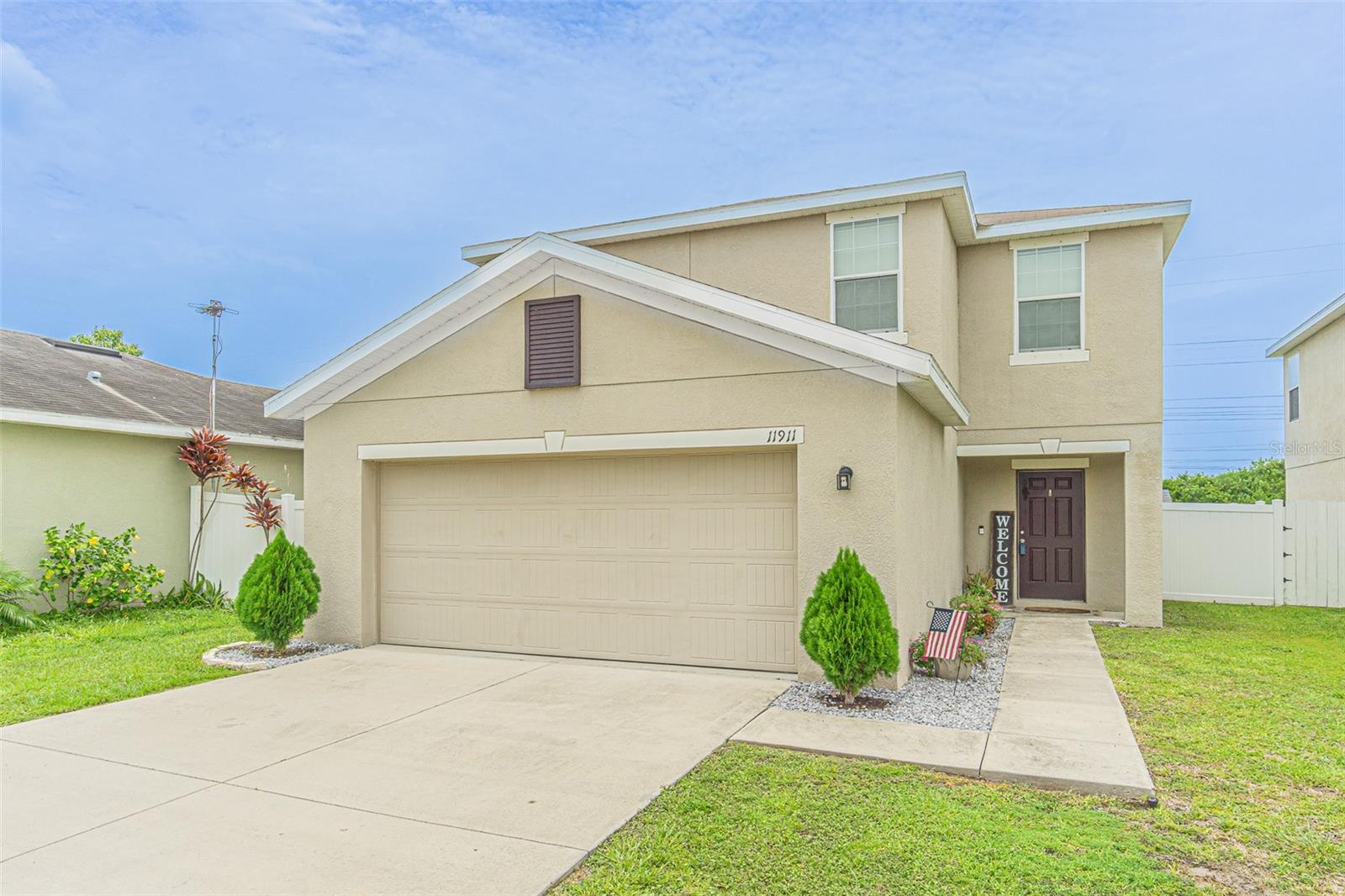 Grand Kempston Dr, Gibsonton, FL 33534