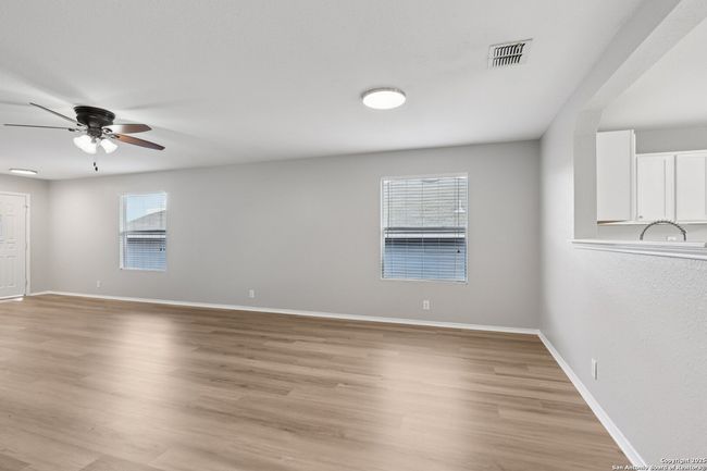 109 Creek Run, House other with 3 bedrooms, 2 bathrooms and null parking in Cibolo TX | Image 11