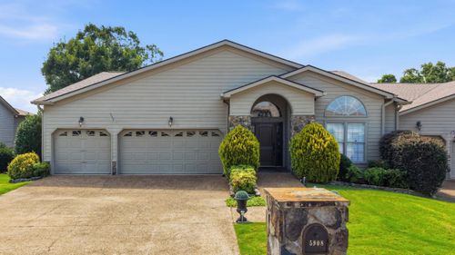 5908 Rainbow Springs Dr, Chattanooga, TN, 37416-1055 | Card Image
