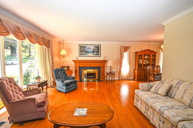 1829 Aire Crescent, House other with 4 bedrooms, 2 bathrooms and 5 parking in Port Coquitlam BC | Image 3